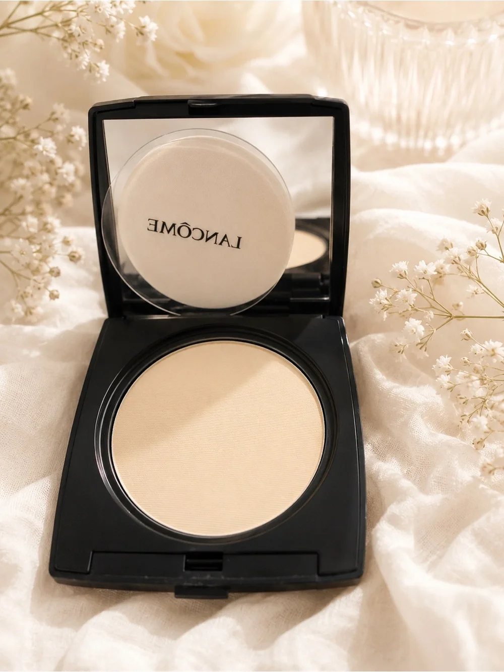 Lancôme Compact Pressed Powder - Cream Finish